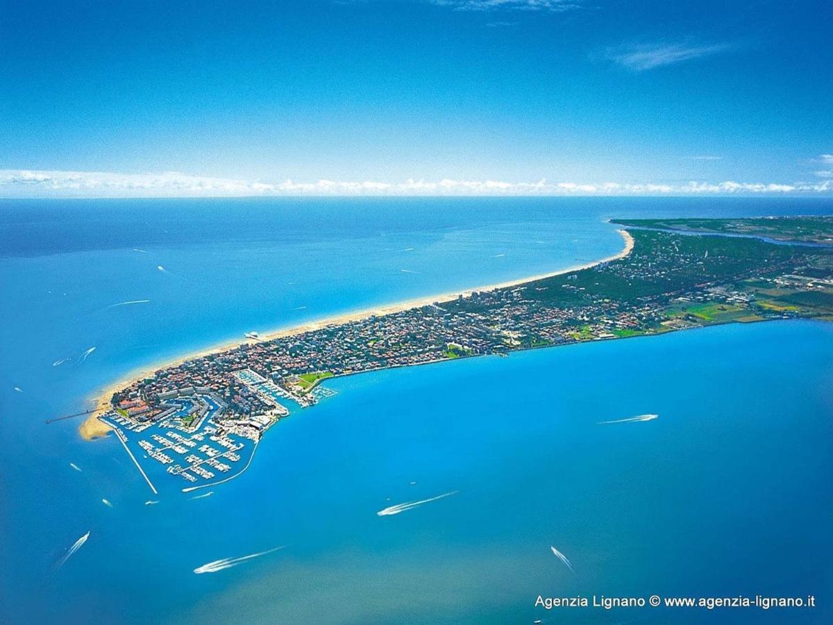 Lignano Sabbiadoro With Pool Apartment Bagian luar foto