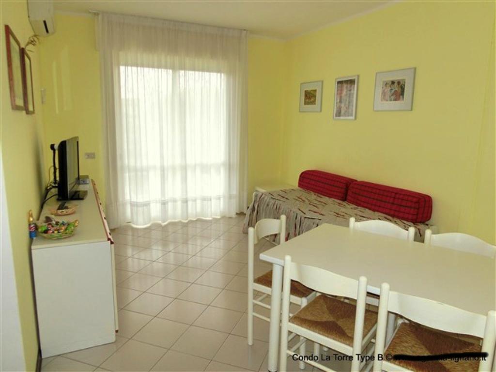 Lignano Sabbiadoro With Pool Apartment Bagian luar foto